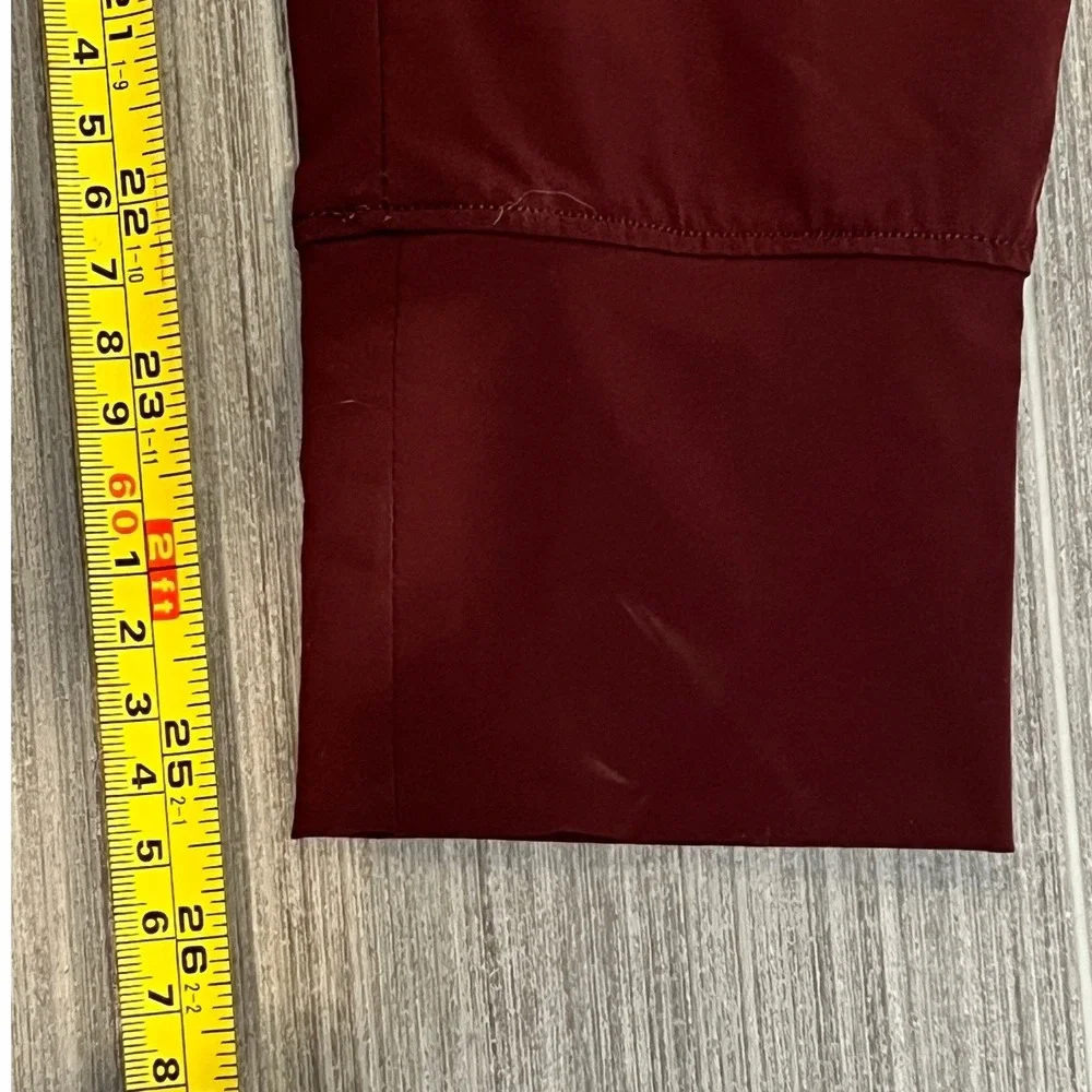 Nike Dri-FIT Training Joggers Womens XS Burgundy Mid Rise Performance Athleisure